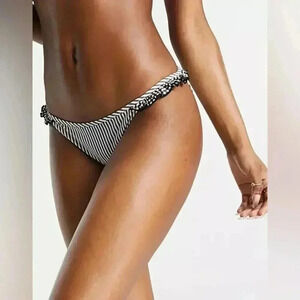 Aerie Co-ord Gingham Ruffle Bikini Bottoms in Black Small NWT